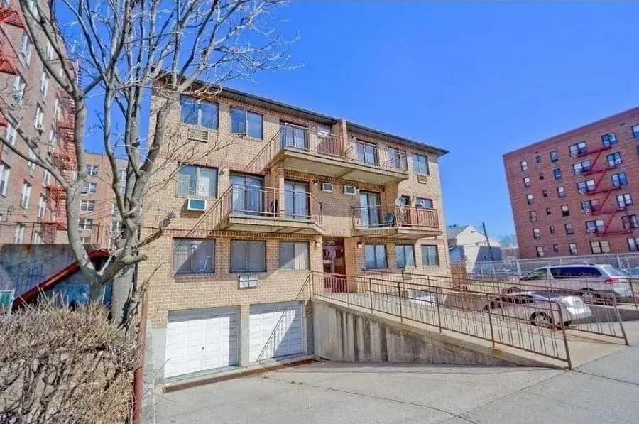 3225 Shore Parkway #3B, Brooklyn, NY 11235 - Image #2