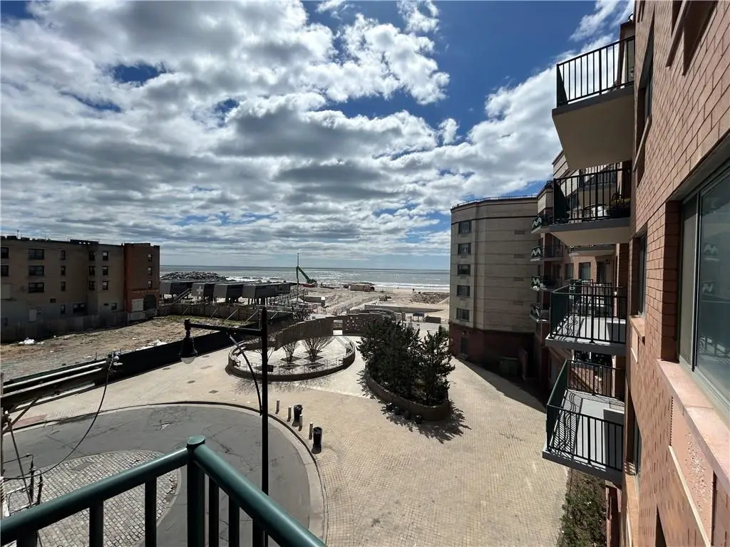 136 Beach 117th Street #4J, Rockaway Park, NY 11694 - Image #1