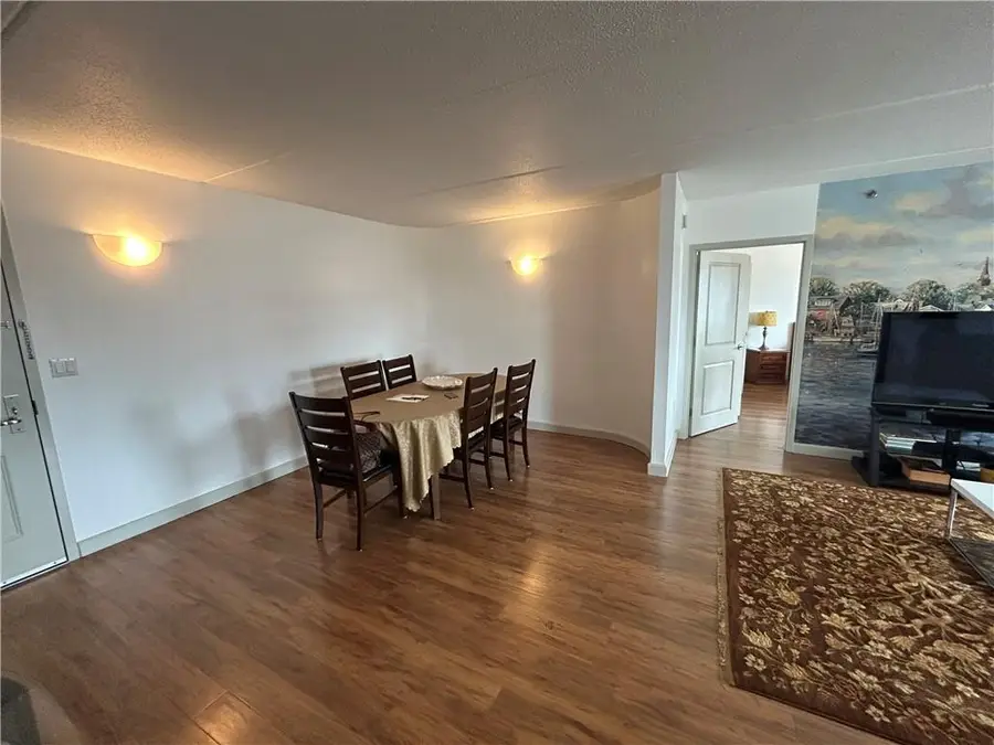 136 Beach 117th Street #4J, Rockaway Park, NY 11694 - Image #2