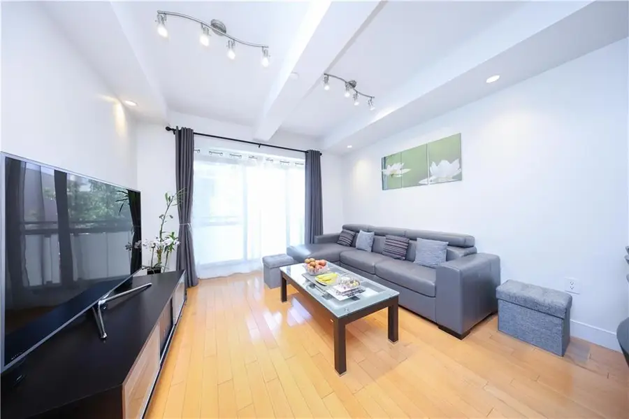 1520 West 10th Street #2B, Brooklyn, NY 11204 - Image #3