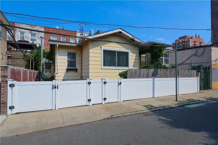 3057 Brighton 8th Street, Brooklyn, NY 11235 - Image #2