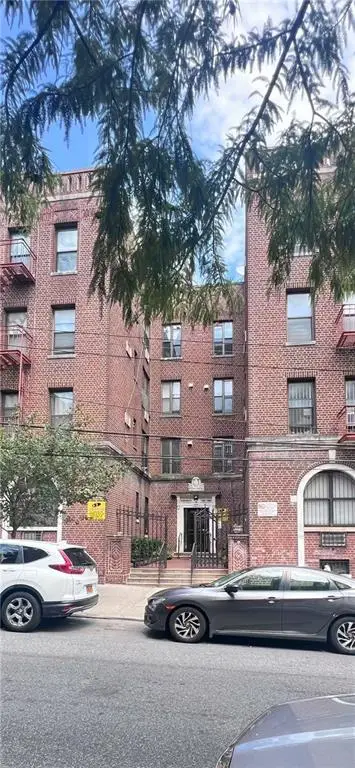 1025 45th Street #3F, Brooklyn, NY 11219