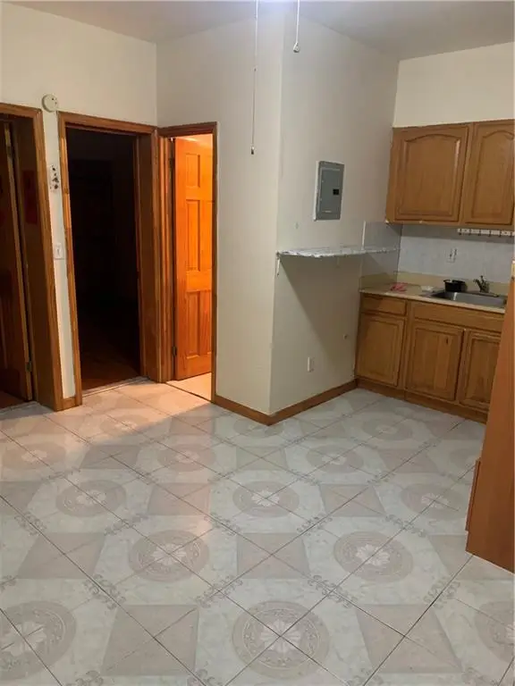 641 49th Street, Brooklyn, NY 11220 - Image #3