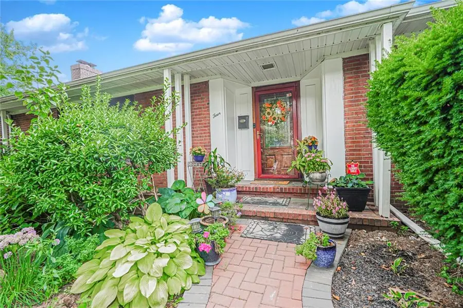 4 Brentwood Avenue, Staten Island, NY 10301 - #3