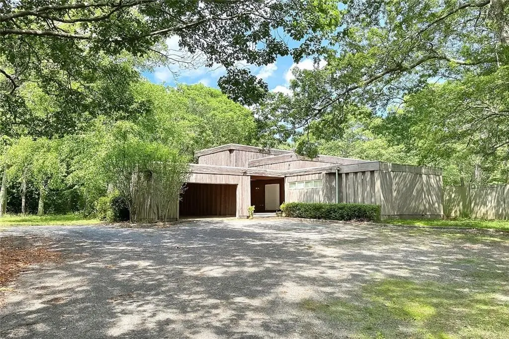 19 Fox Hollow Drive, East Quogue, NY 11942 - Image #1