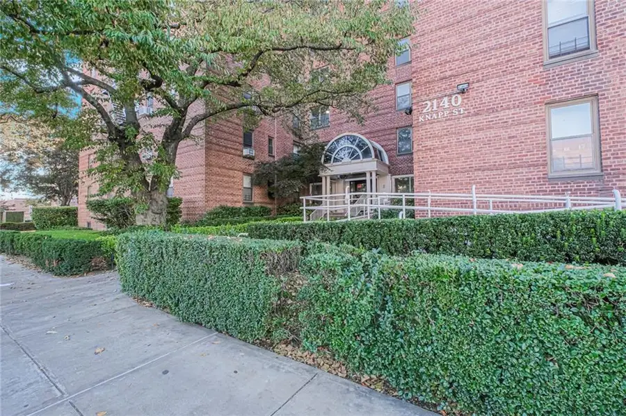 2140 Knapp Street #5H, Brooklyn, NY 11229 - Image #2