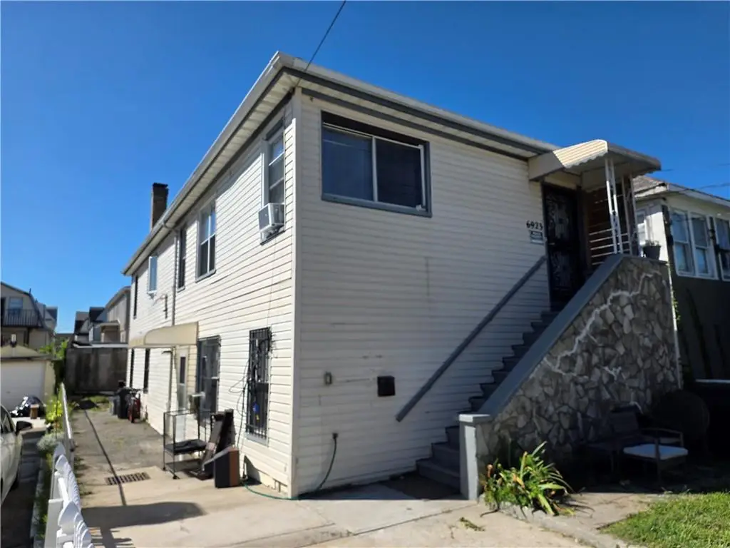 6923 Hessler Avenue, Arverne, NY 11692 - Image #1