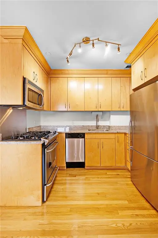 2570 East 17th Street #2C, Brooklyn, NY 11235