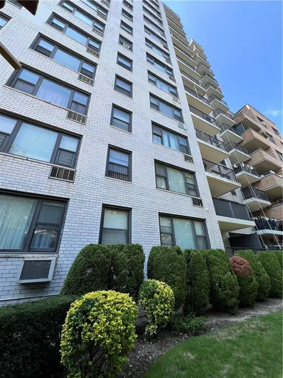 1360 Ocean Parkway #3A, Brooklyn, NY 11230 - Image #1