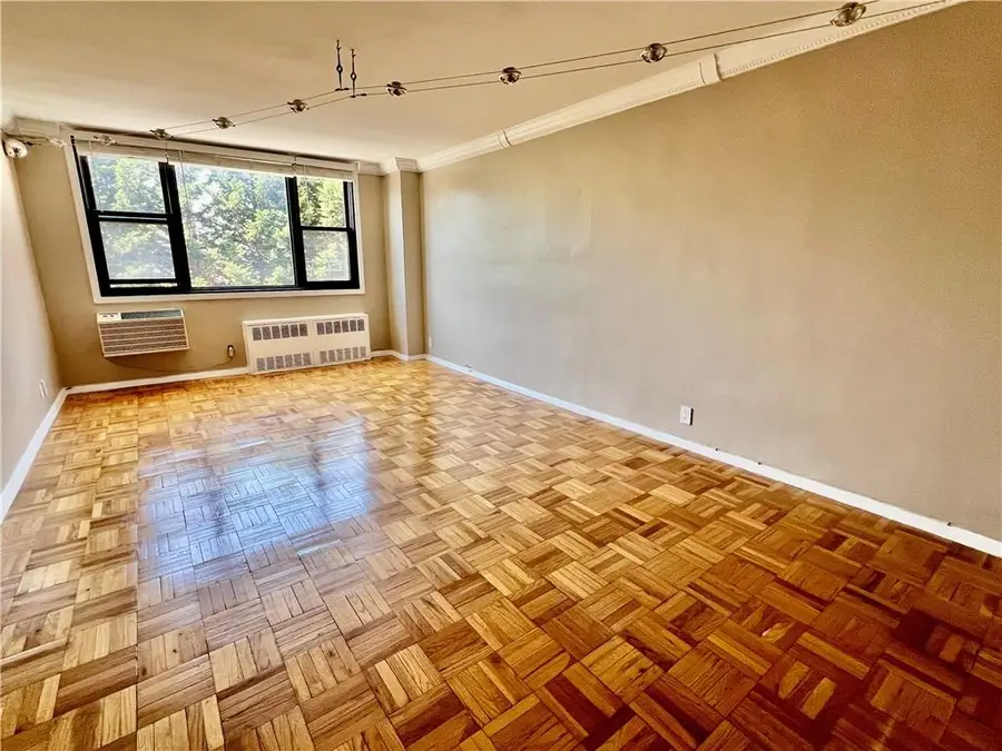 1360 Ocean Parkway #3A, Brooklyn, NY 11230 - Image #2