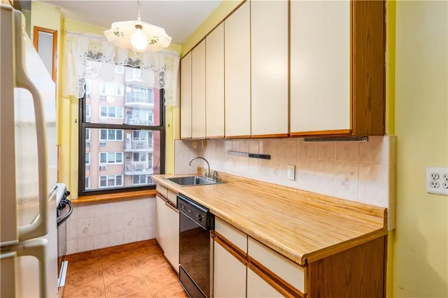 3145 Brighton 4th Street #515, Brooklyn, NY 11235 - Image #2