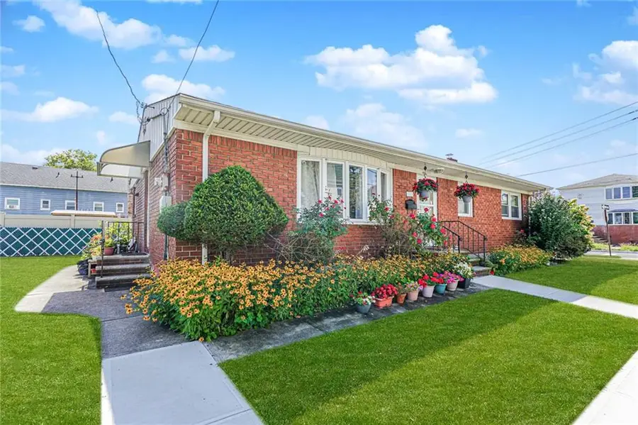 44 Finley Avenue, Staten Island, NY 10306 - Image #2
