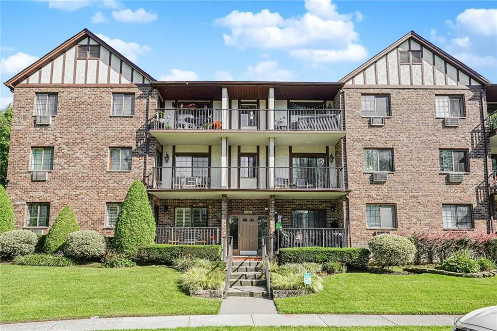 120 Devon Loop #6, Staten Island, NY 10314 - Image #1