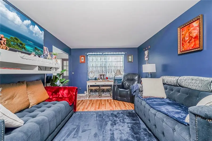 120 Devon Loop #6, Staten Island, NY 10314 - Image #2