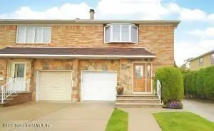30 Greencroft Avenue, Staten Island, NY 10308 - Image #1