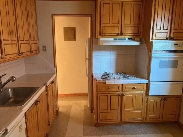 515 East 7th Street #1M, Brooklyn, NY 11218 - Image #2