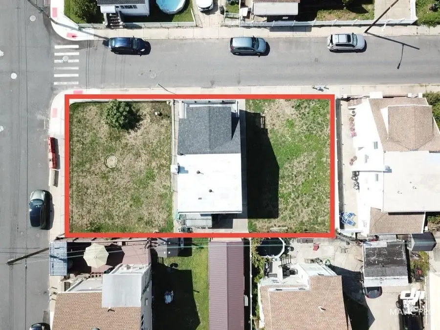 52 Dictum Court, Brooklyn, NY 11229 - Image #2