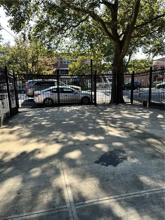 557 East 80th Street, Brooklyn, NY 11236 - Image #2