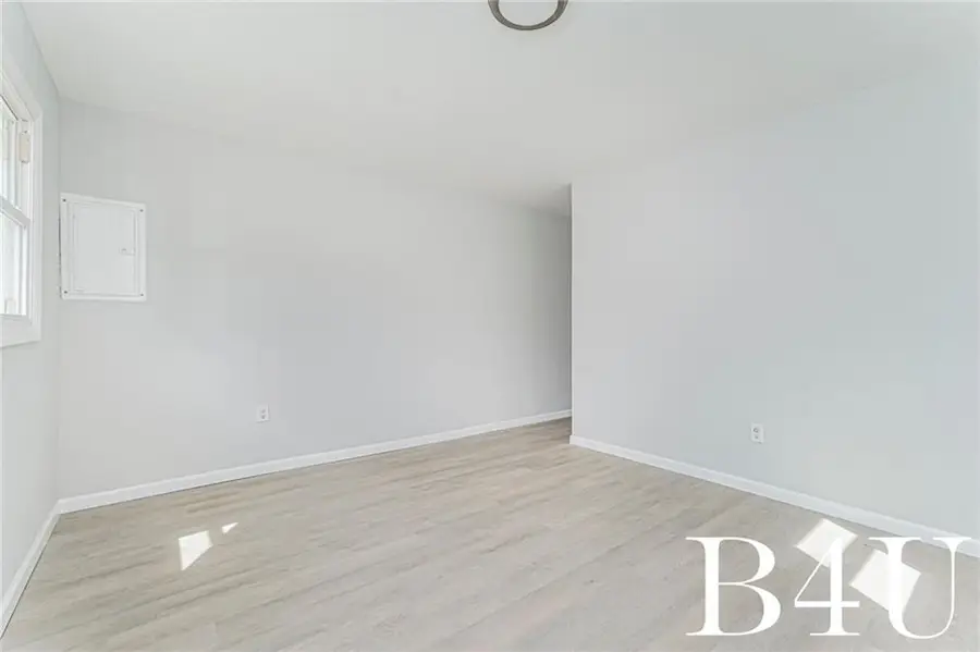 107 Mapleton Avenue, Staten Island, NY 10306 - Image #3