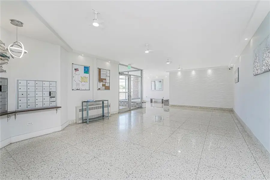 125 Beach 124th Street #6H, Queens, NY 11694 - Image #2