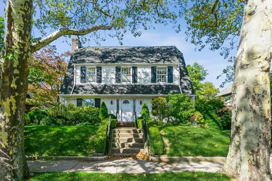 8038 Harbor View Terrace, Brooklyn, NY 11209 - Image #3