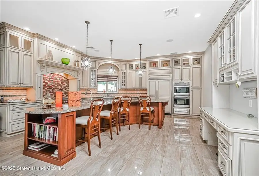 140 Craig Avenue, Staten Island, NY 10307 - #3