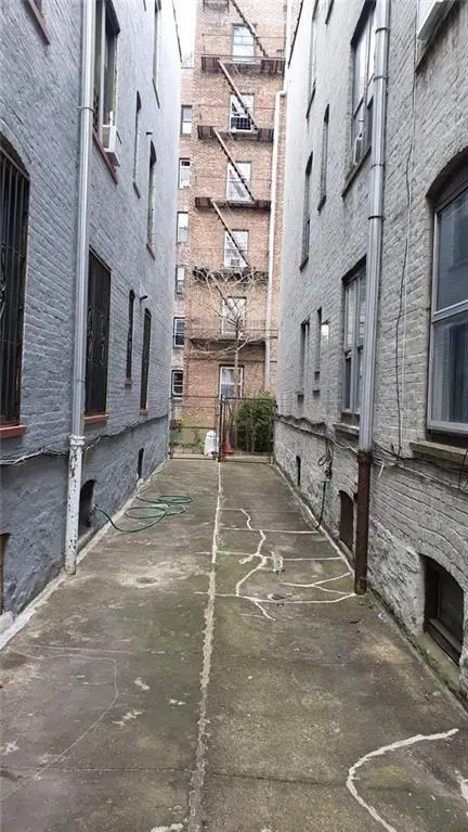 761 East 9th Street, Brooklyn, NY 11230 - Image #3