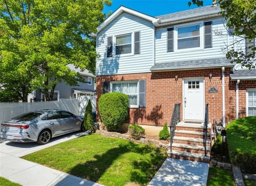 7 Egbert Place, Staten Island, NY 10305 - Image #1