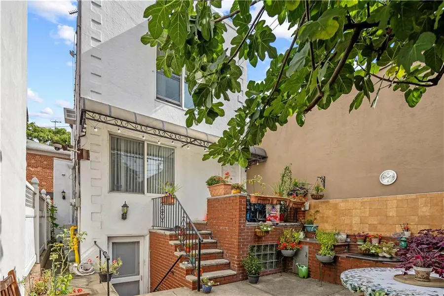 2833 Harway Avenue, Brooklyn, NY 11214 - Image #2