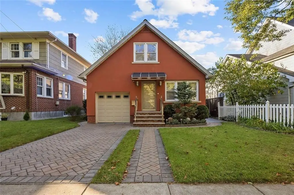 109 10th Street, Staten Island, NY 10306 - Image #1