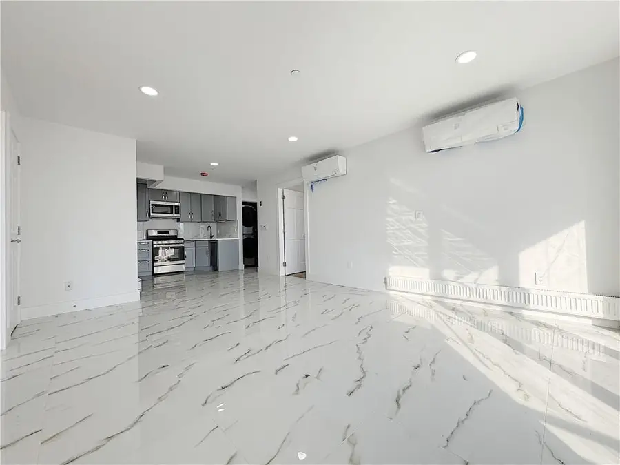 2819 West 17th Street #4B, Brooklyn, NY 11224 - Image #2