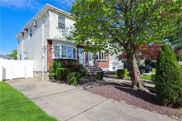 223 Abingdon Avenue, Staten  Island, NY 10308