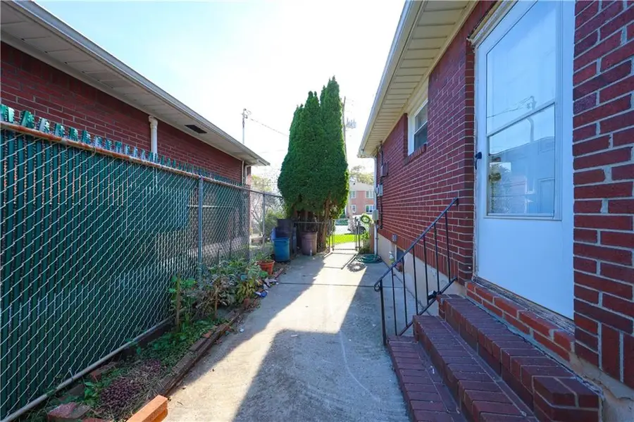 25 Lincoln Avenue, Staten Island, NY 10306 - Image #3