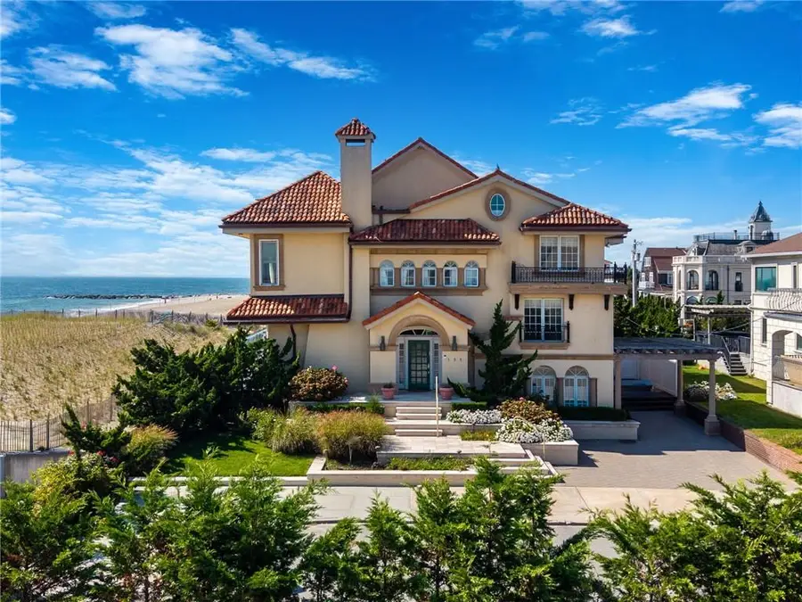 135 Beach 145th Street, Rockaway Park, NY 11694 - Image #2