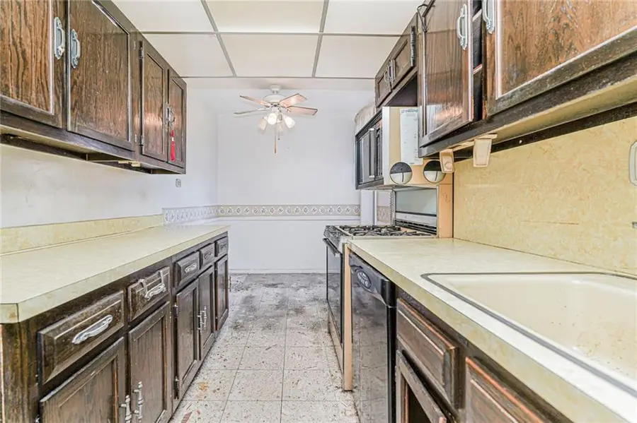 2514 East 7th Street #6J, Brooklyn, NY 11235 - Image #2