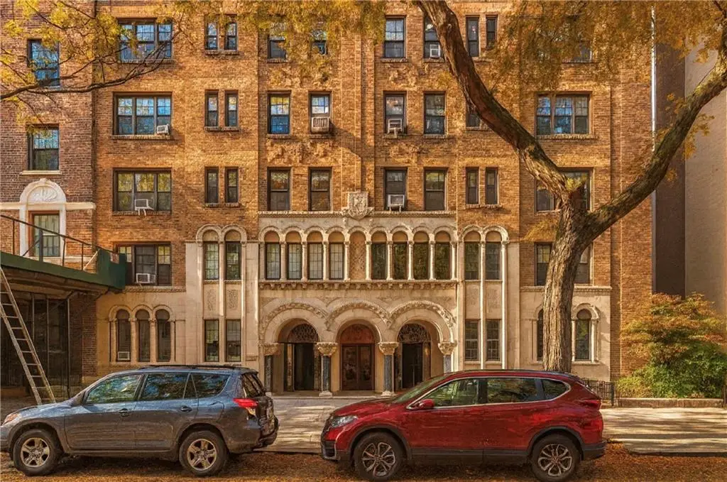 70 Remsen Street #4F, Brooklyn, NY 11201 - Image #1