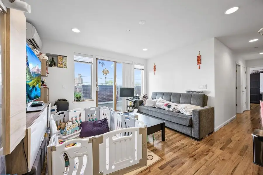 8895 26th Avenue #4A, Brooklyn, NY 11214 - Image #3