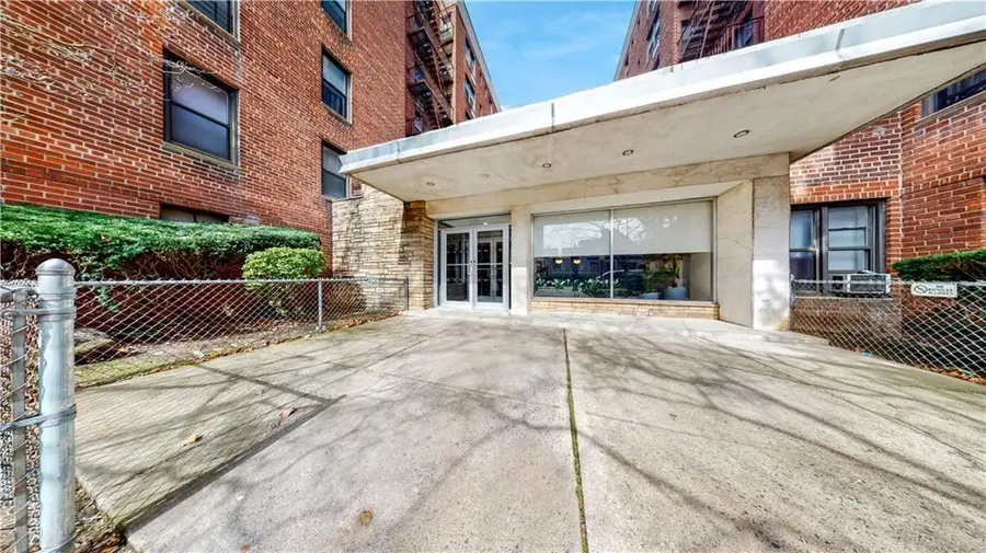 345 Webster Avenue #3N, Brooklyn, NY 11230 - Image #2