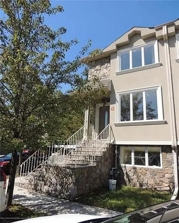 53 Calvanico Lane, Staten  Island, NY 10314