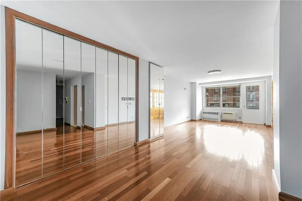 35 Seacoast Terrace #8A, Brooklyn, NY 11235 - Image #1