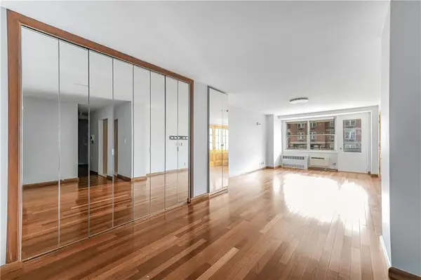 35 Seacoast Terrace #8A, Brooklyn, NY 11235