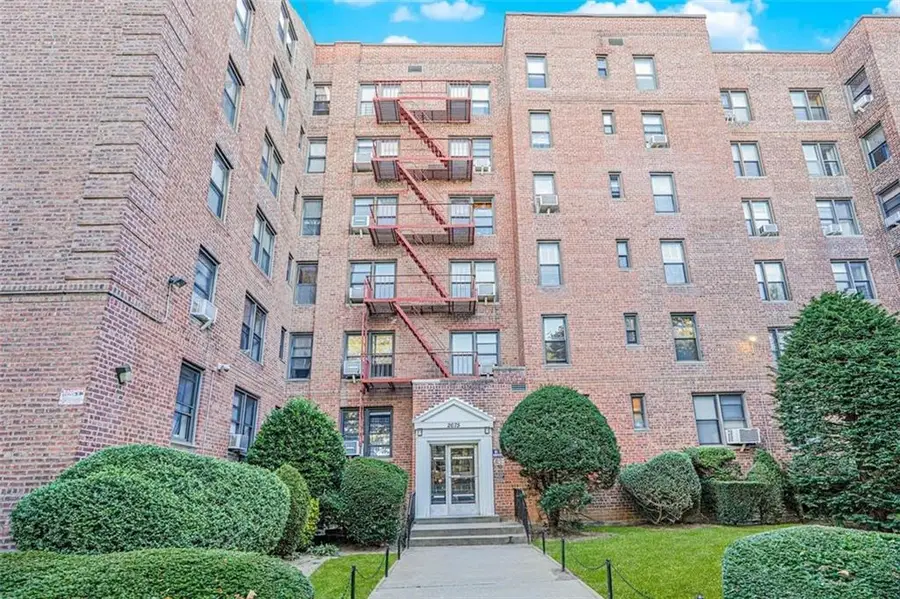 2675 East 7th Street #4B, Brooklyn, NY 11235 - Image #2