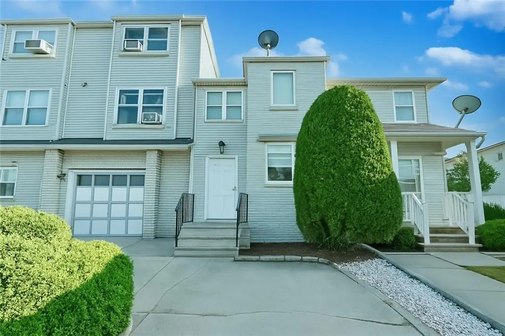 34 Lorraine Loop, Staten Island, NY 10309 - #1