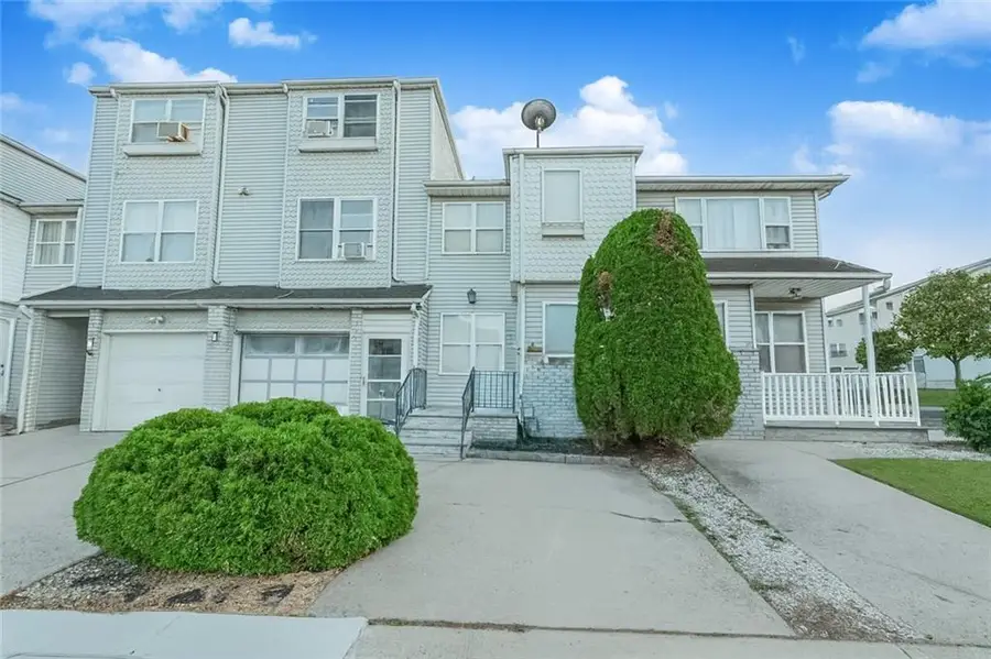 34 Lorraine Loop, Staten Island, NY 10309 - #3