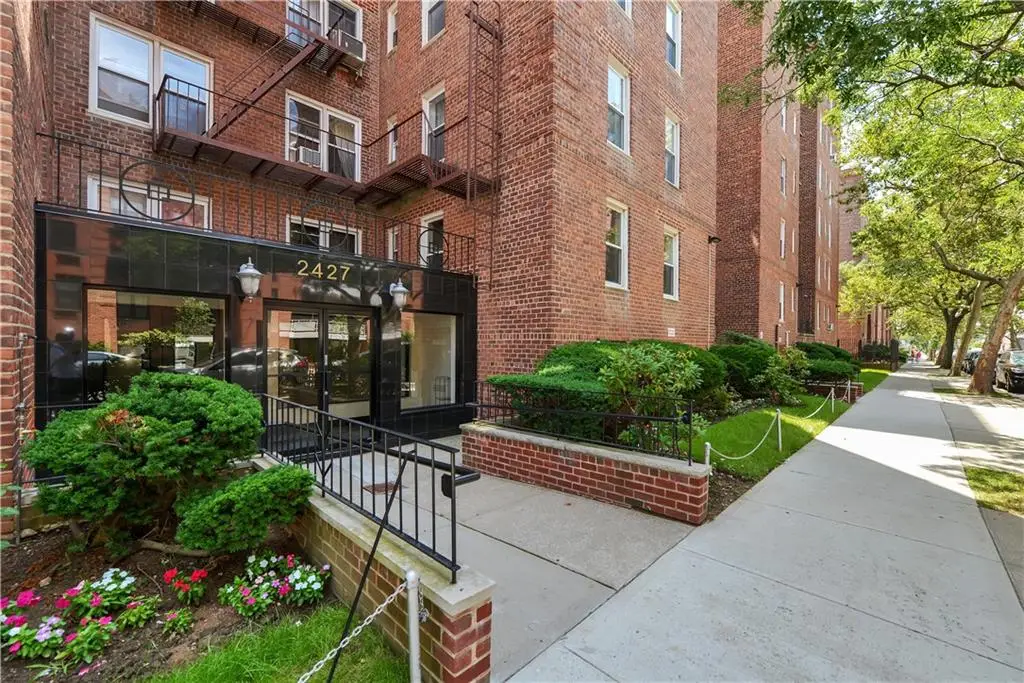 2427 East 29th Street #4D, Brooklyn, NY 11235 - Image #1