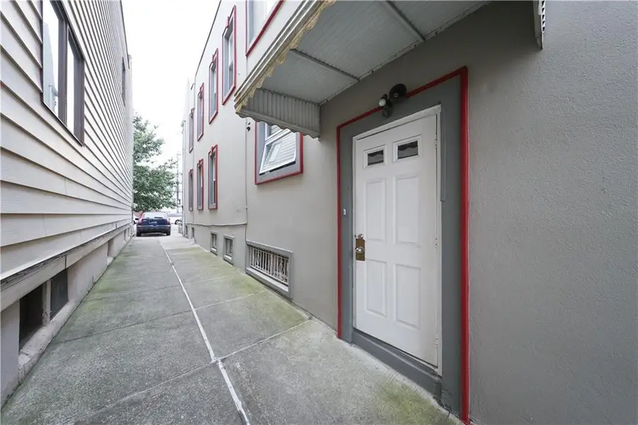 1049 Bay Ridge Parkway, Brooklyn, NY 11228 - Image #3