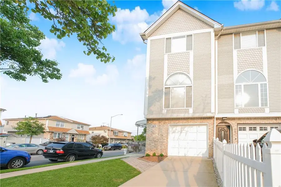 149 Crossfield Avenue, Staten Island, NY 10312 - Image #2