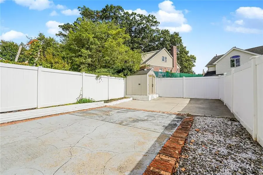 79 Ebony Street, Staten Island, NY 10306 - Image #3