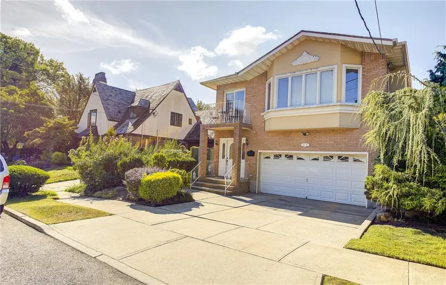 160-32 11th Avenue, Whitestone, NY 11357 - Image #2