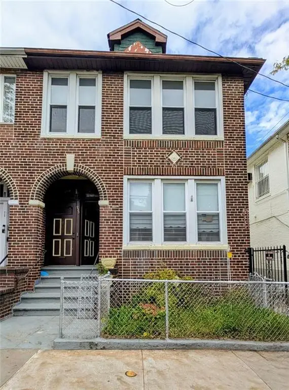 933 45th Street, Brooklyn, NY 11219
